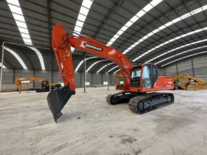 Excavateur Doosan DX225 d'occasion pelleteuse de seconde main - Product Image 5