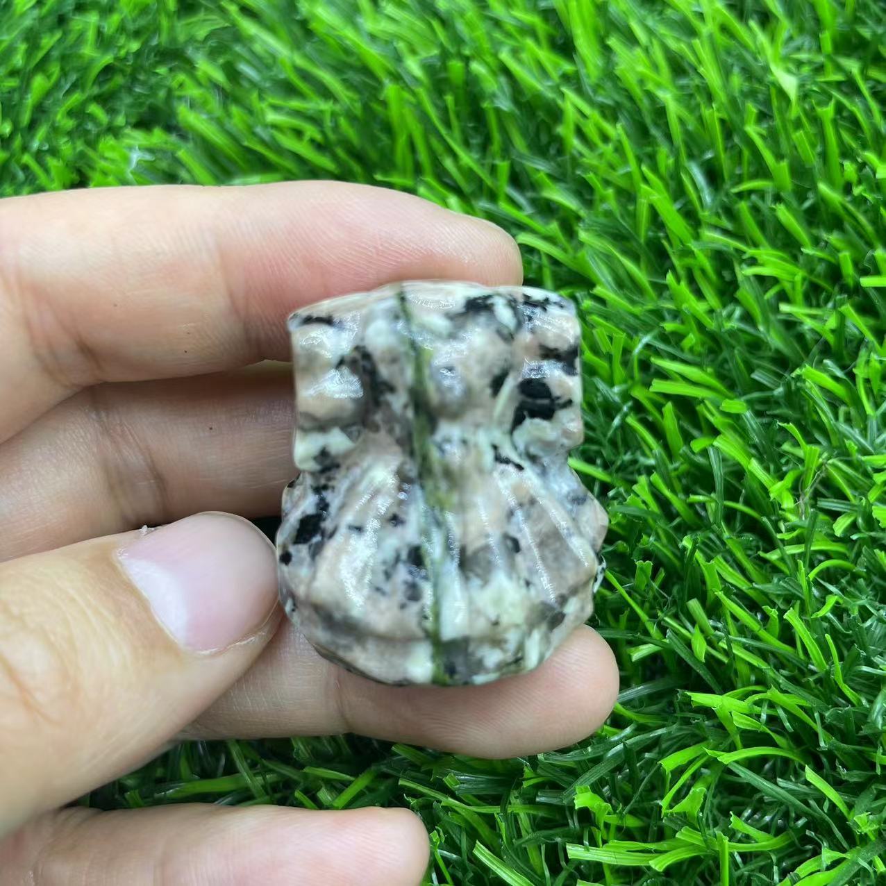 Lubian stones