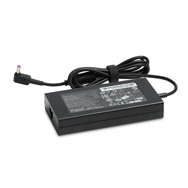 CE FCC ROSH Notebook Charger 135W 19V 6.33A 5.5*1.7mm Laptop Charger Adaptor for asus AN515-43 AN517-51 N18C3
