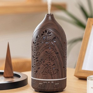 Humidificador de Aroma Giratorio con Diseño de Madera, Difusor de Aceites Esenciales USB, Luz LED de Colores, Rociador de Niebla para Dormitorio - Product Image 2