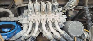 Grue sur chenilles SANY officielle SCC750A/SCC1000A/SCC2000A d'occasion, 75 tonnes, usage intensif, avec moteur, pompe et boîte de vitesses - Product Image 2