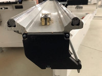 Machine à découper automatique horizontale pour le travail du bois, à double scie, 45 et 90 degrés, avec table coulissante de précision pour panneaux