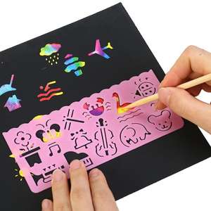 Lot de carnets de croquis DIY colorés à gratter effet arc-en-ciel, reliés en spirale, avec pochoirs graffiti, pour cadeaux - Product Image 4