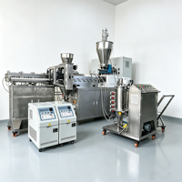Extrudeuse automatique à double vis en acier inoxydable pour la ligne de traitement des mélanges de base et des prémélanges nutritionnels pour aliments pour animaux de compagnie