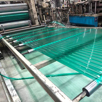Plaque de polycarbonate vert UV en gros, écologique, design industriel, 1,2 mm-3 mm, pour toitures de parcs, hôpitaux, hôtels, entrepôts 5+