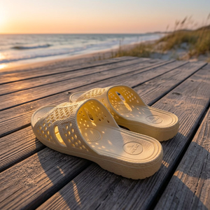Sandalias de Goma Ligeras y Duraderas para Todas las Estaciones, Personalizadas en Vietnam, con Decoración, Punta Abierta, Cómodas, Aireadas, con Rayas, EVA, Savato - Product Image 3