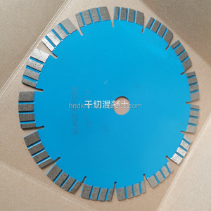 Lame de <span class=keywords><strong>scie</strong></span> soudée au laser 300 350 400 450 500 <span class=keywords><strong>600</strong></span> <span class=keywords><strong>mm</strong></span> pour <span class=keywords><strong>scie</strong></span> <span class=keywords><strong>circulaire</strong></span> OEM personnalisable 12 pouces - Product Image 4