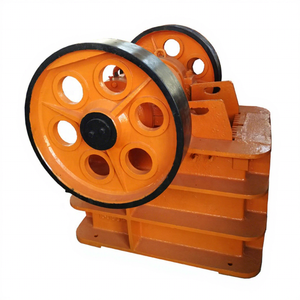 Usine de traitement de l'or pour roches dures 50 TPH avec concasseur à mâchoires, broyeur à boulets, concentrateur centrifuge, <span class=keywords><strong>table</strong></span> vibrante et <span class=keywords><strong>service</strong></span> d'ingénierie - Product Image 1