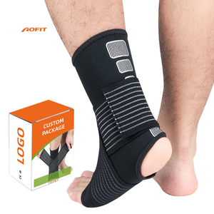 Attelle de cheville réglable pour la prévention des entorses des ligaments et la récupération des blessures, confortable et légère - Product Image 1