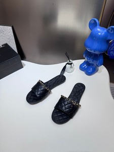 <span class=keywords><strong>Ciabatte</strong></span> da donna piatte <span class=keywords><strong>con</strong></span> cinturino singolo, catena e tomaia in pelle trapuntata, nuove infradito estive da spiaggia per esterni 2025 - Product Image 2