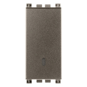 Interruttore a Muro in Metallo 1P 16AX 4.1x2.8x5.3cm - Product Image 1