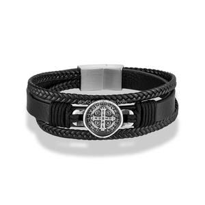 Pulsera <span class=keywords><strong>de</strong></span> Cuero Trenzado Vikingo al por Mayor para Hombre, con Cruz Valknut Personalizada, Brújula, Martillo, Amuleto <span class=keywords><strong>de</strong></span> Acero Inoxidable y Cierre Magnético - Product Image 2