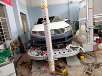 Machine de réparation de châssis de collision de carrosserie automobile Calibrateur de poutre d'atelier Équipement de véhicule-Banc de redressement pour réparation de voiture