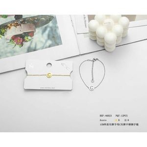 Bracciale in Acciaio Inossidabile con Ciondolo a Lettera C da 1 cm, Gioielli alla Moda PULSERA-C - Product Image 1