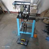 Machine à emboutir les lacets avec film plastique |   Machinerie dans l'industrie textile