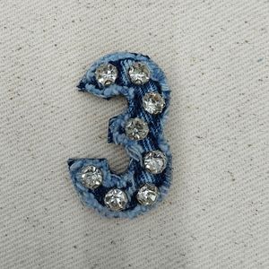 Vải vá kỹ thuật số với họa tiết kim cương giả màu sắc, viền xù, chất liệu denim đã qua xử lý, thêu tay. - Product Image 4