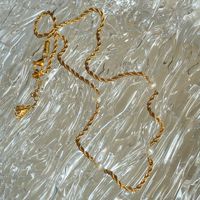 Collier en perles d'eau douce avec chaîne torsadée en acier inoxydable, collier en perles naturelles pour femmes, fabricants de bijoux sur mesure en Chine