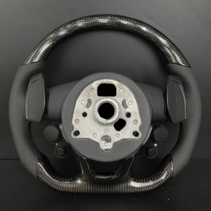 Volante de Fibra de Carbono para Auto con Botón de Encendido/Apagado y Selector de Marchas para <span class=keywords><strong>Audi</strong></span> A4/A6/Q5, Personalizado con Cuero Perforado - Product Image 2