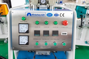 เครื่องพ่นเคลือบโพลียูรีเทนโพลียูเรียแบบพกพา CNMC-A25 ลดราคาพิเศษ พร้อมอุปกรณ์เสริมฟรี จัดส่งฟรี - Product Image 2