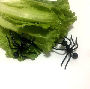 Grandes fourmis en plastique noir pour enfants Fourmi réaliste pour décorations de fête ou blagues pratiques Jouets de fête d'Halloween pour enfants - Product Image 4