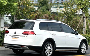 Volkswagen <span class=keywords><strong>Golf</strong></span> Variant <span class=keywords><strong>2020</strong></span> de <span class=keywords><strong>Segunda</strong></span> <span class=keywords><strong>Mano</strong></span>, Cómodo, Bajo Kilometraje, Viajes Largos, Clásico y Lujoso | 25110504 - Product Image 4