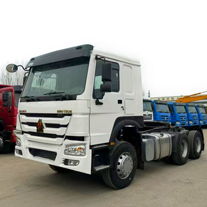 รถหัวลาก SINOTRUCK มือสอง 10 ล้อ 6x4 เครื่องยนต์ Weichai 351-450 แรงม้า เกียร์ธรรมดา 6 สปีด 8 สูบ ความจุ 6-8 ลิตร 21-30 ตัน - Product Image 1