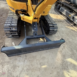 Excavadora de Orugas Komatsu PC40, Capacidad del Cucharón de 0.20 m, Motor Cummins de 29.8 kW, Peso de 4.4 Toneladas, Probada e Inspeccionada con Video - Product Image 5