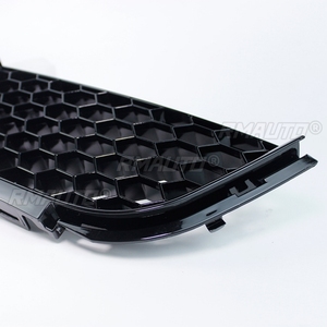 Grille inférieure de pare-chocs avant en nid d'abeille style GTI pour Volkswagen VW Golf 6 MK6 Non-GTI 2009 2010 2011 2012 2013 - Product Image 5