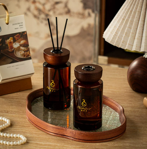 Set <span class=keywords><strong>Diffusore</strong></span> di Fragranze Vintage Senza Fiamma da 200ml <span class=keywords><strong>con</strong></span> Bastoncini in Fibra e Fiori, Deodorante per Ambienti Interni, Set Regalo - Product Image 2