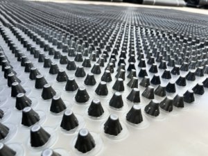 Planche de drainage industrielle en plastique pour l'étanchéité des murs et sols de sous-<span class=keywords><strong>sol</strong></span>, fondations, utilisation extérieure - Product Image 2