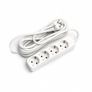Regleta de enchufes 3M con 4 tomas y cable de 1.8M con protección contra sobretensiones para uso en el hogar y la oficina - Product Image 3
