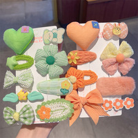 Nouvelles pinces à cheveux en peluche pour enfants, dessin animé, fleur, papillon, accessoires pour cheveux faits à la main, pinces à cheveux mignonnes et colorées pour filles