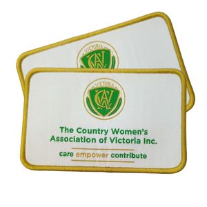 Emblema Bordado en Tela, Etiqueta Tejida Cosida con Derecho de Autor, Parche/Insignia para Ropa o Artículos Promocionales - Product Image 2
