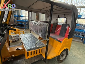 Low Fuel Consumption 200cc 6 Passenger <strong>3</strong> <strong>Wheeler</strong> <strong>Tricycle</strong> Gasoline Tuk Tuk for for Freight and Passenger Transport - Product Image 3