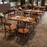 Meubles personnalisés pour restaurant moderne, hôtel, café, salon de thé, fast-food, snack-bar : canapé banquette marron, chaise, ensemble de table en bois