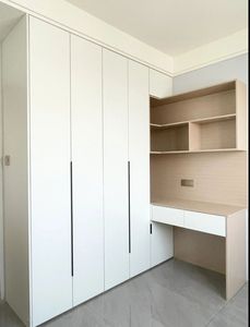 Armario de Madera Personalizado de Estilo Minimalista para Dormitorio y Escritorio de Esquina con Estantería - Product Image 1