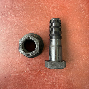 Nouveau moyeu de roue avant de haute qualité à motif de rouleaux pour frein à disque à vis 23*83L pour remorques de camions - Product Image 4