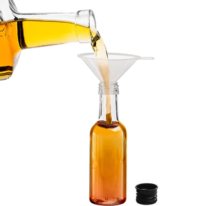 Botellas de chupito de plástico transparente de 50ml al mejor <span class=keywords><strong>precio</strong></span>, tapas doradas cuadradas sin fugas, serigrafía, Perfume, whisky, <span class=keywords><strong>ron</strong></span>, whisky, 200ml - Product Image 1
