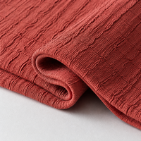 Tissu tricoté warp crêpé 98% polyester 2% élasthanne, tissu tricoté crêpé à grille ondulée pour robes, chemisiers et vêtements de mode féminins