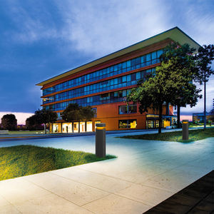 Lampu Bollard <span class=keywords><strong>LED</strong></span> Lampu Luar Ruangan IP65 Perlengkapan Taman <span class=keywords><strong>LED</strong></span> Sudut Sinar 360 Derajat - Product Image 3