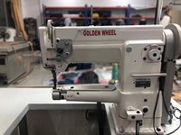 Machine à coudre d'occasion Jinlun CS-8713 monoaiguille à tube d'alimentation unifié interlock pour la couture industrielle de chaussures et de sacs