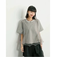 Nouveau T-shirt en coton patchwork maille d'été 2026, chic à la française, superposé sculptural, gris, col rond, polyvalent pour le quotidien