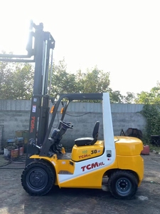รถยกดีเซล TCM FD30 3 ตัน นำเข้าจากญี่ปุ่น มือสอง สำหรับใช้งานในฟาร์ม พร้อมเครื่องยนต์ เกียร์ และมอเตอร์ - Product Image 4