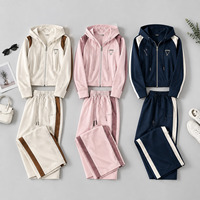 Ensemble Athleisure Femme Personnalisé Coupe Ample Tissu Extensible Crème Sweat à Capuche et Pantalon Décontracté OEM ODM Vente en Gros Usine