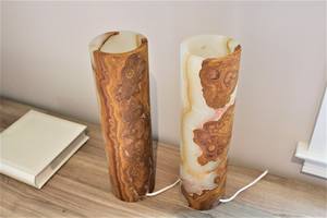 Lámpara de mesa hecha a mano de ónix verde marrón Tonos naturales únicos y venas Cilindro de piedra de alabastro blanco Producto de Venta caliente - Product Image 4