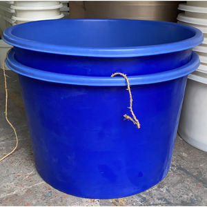 Vente chaude : Grands réservoirs à poissons cylindriques en plastique pour l'élevage de poissons, adaptés à l'eau de pluie et à l'eau de mer - Product Image 1