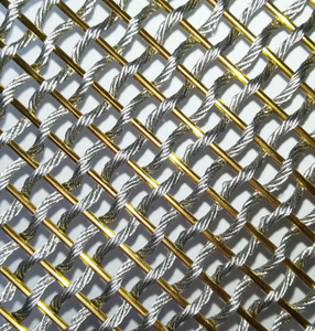 Voilage métallique bicolore or et argent - Écran décoratif moderne en fil métallique pour séparateurs de pièce et intérieurs élégants - Product Image 1