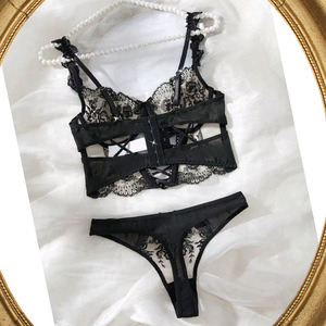 Set di Lingerie Sexy in <span class=keywords><strong>Tulle</strong></span> Riccamente Ricamato con <span class=keywords><strong>Reggiseno</strong></span> con Supporto in Acciaio e Chiusura a Lacci, Prodotti di Alta Qualità a Prezzi Convenienti - Product Image 4