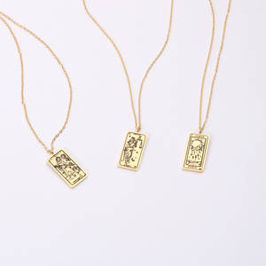 Collares con colgante de tarjeta de <span class=keywords><strong>Tarot</strong></span> rectangular Retro chapado en oro negro de acero inoxidable Vintage para hombres y mujeres, joyería impermeable - Product Image 4