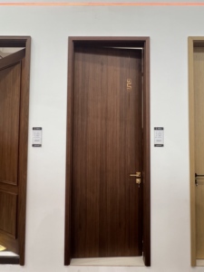 Rinnova la tua casa con le <span class=keywords><strong>porte</strong></span> interne WPC impermeabili eleganti e convenienti - Product Image 6